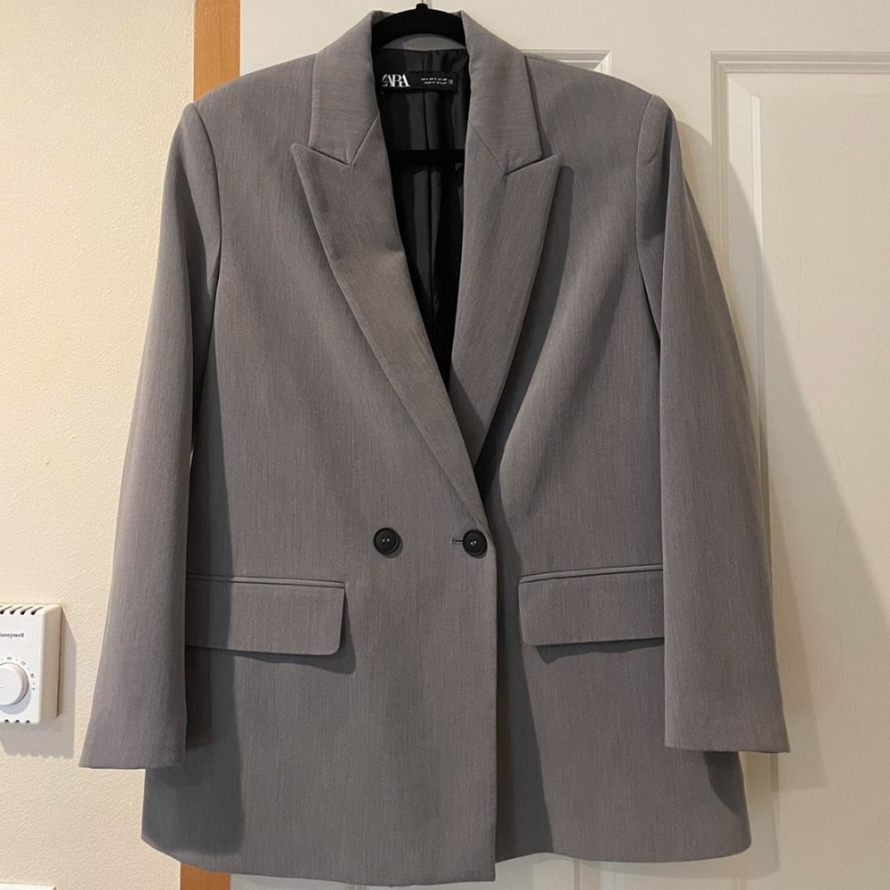 Zara Gray Double-Breasted Blazer